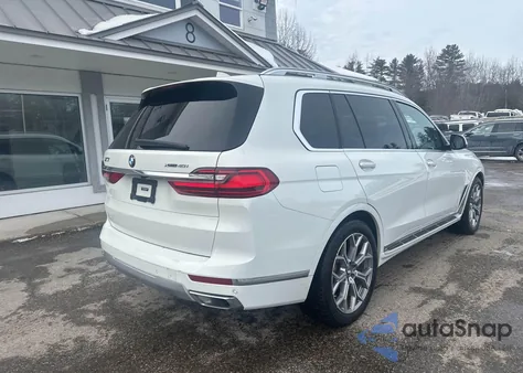 2020 BMW X7 xDrive40I z USA, uszkodzony, nr VIN 5UXCW2C03L9B54321